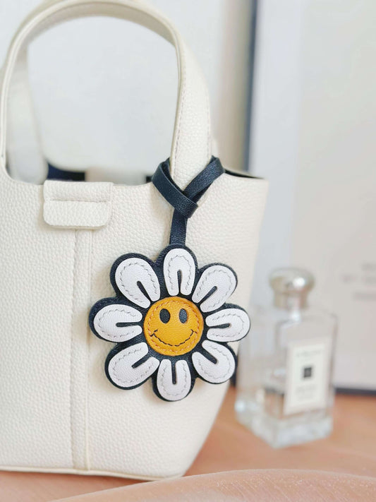 Sylvara | Smiley Daisy Leather Bag Charm – Cheerful, Stylish & Fun