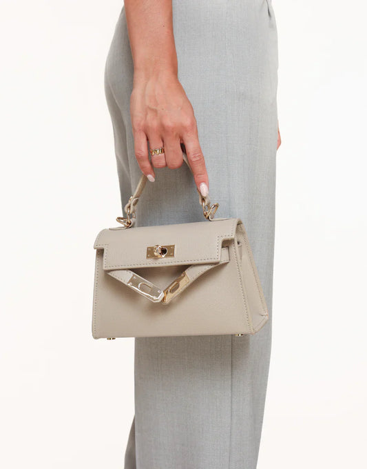 Elvessa | Ivory Structured Handbag – Elegant & Timeless