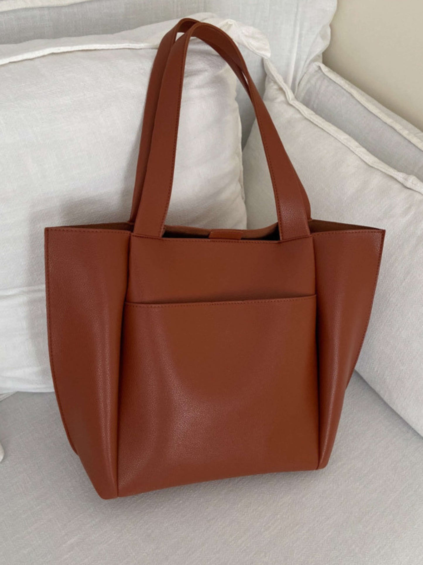 Lilly™ Structured Vegan Leather Tote – Simple, Sleek & Spacious