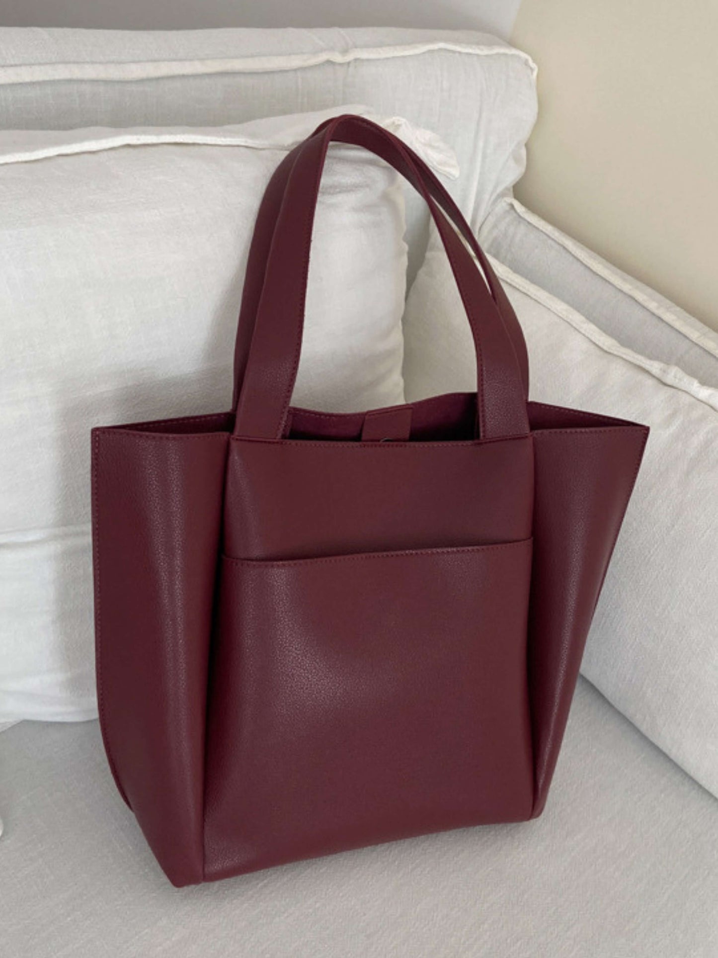 Lilly™ Structured Vegan Leather Tote – Simple, Sleek & Spacious