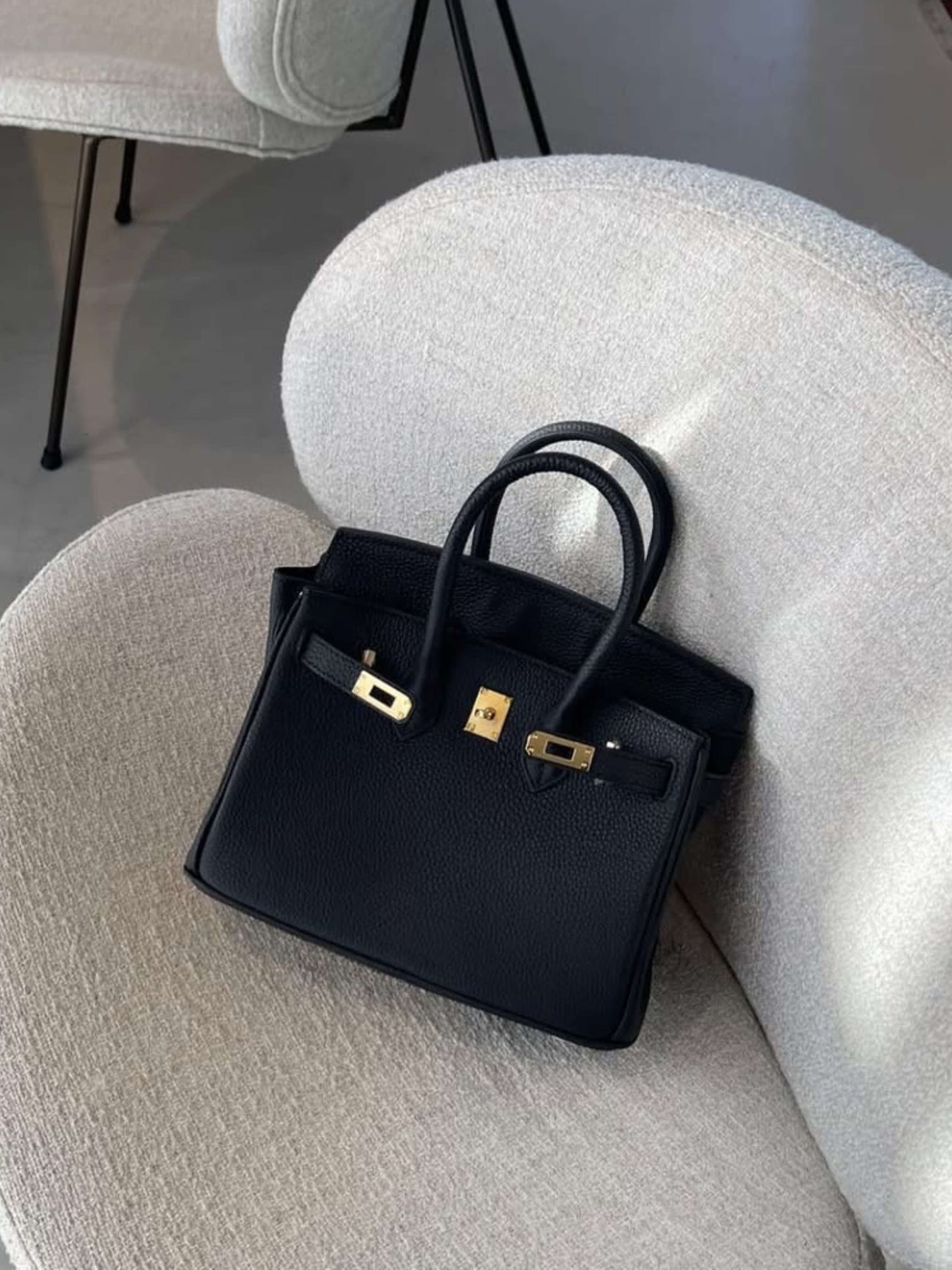 Stella Iconic Leather Handbag – Timeless, Structured & Luxurious