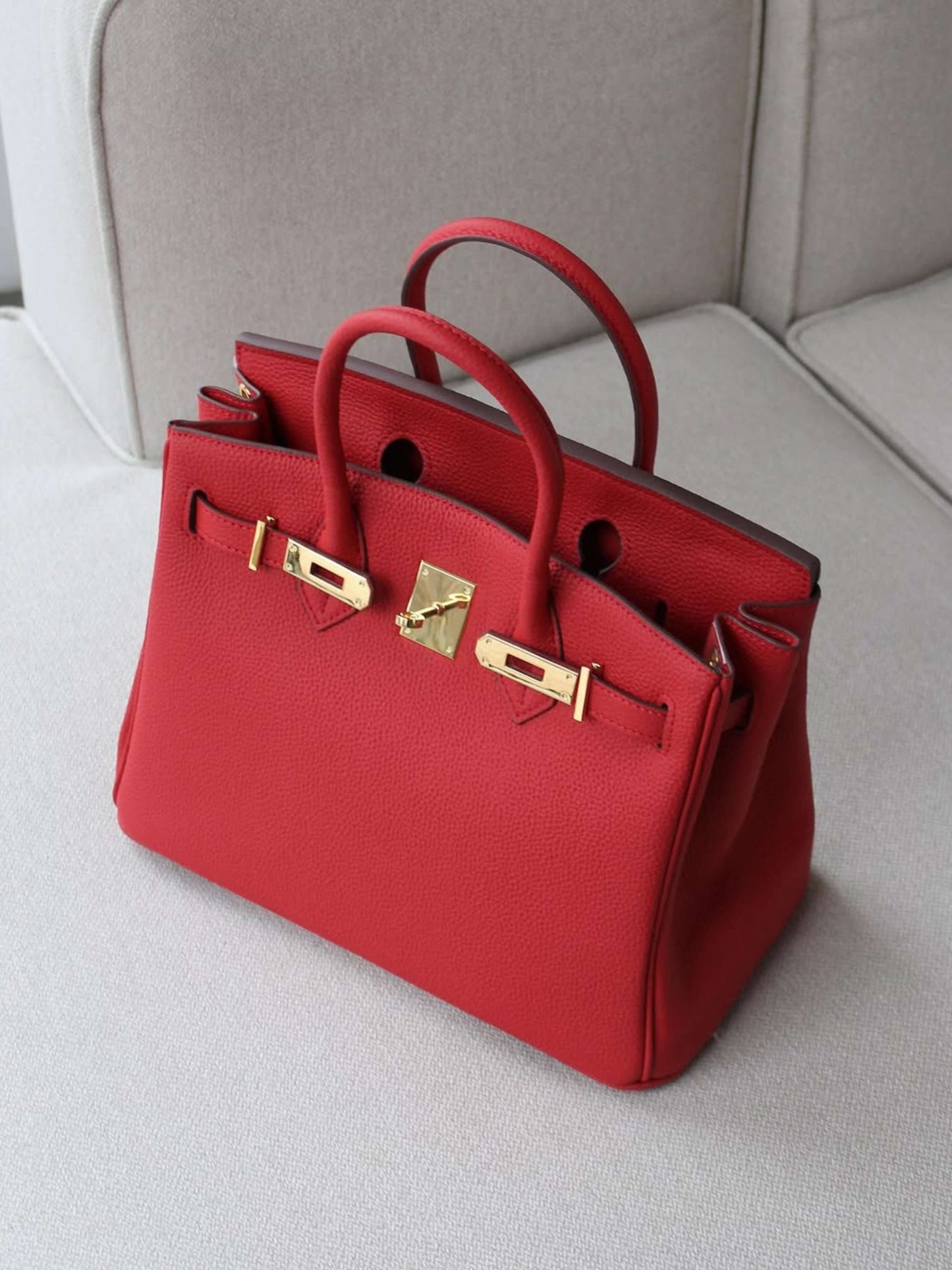Stella Iconic Leather Handbag – Timeless, Structured & Luxurious