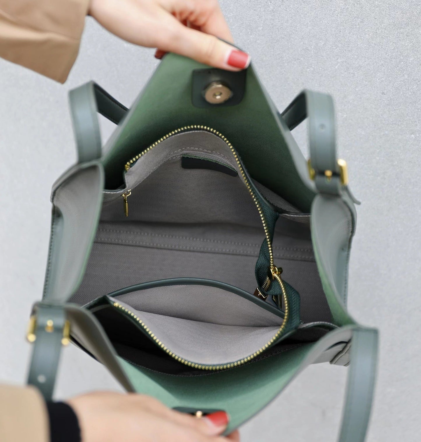 Klara | Genuine Leather Tote Bag – Minimalist Shoulder Handbag for Women