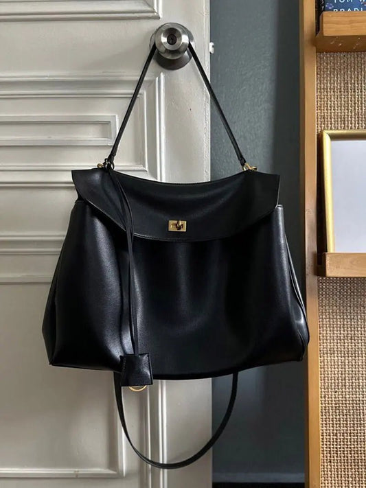 Solmira | Luxe Black Leather Handbag – Elegant & Timeless