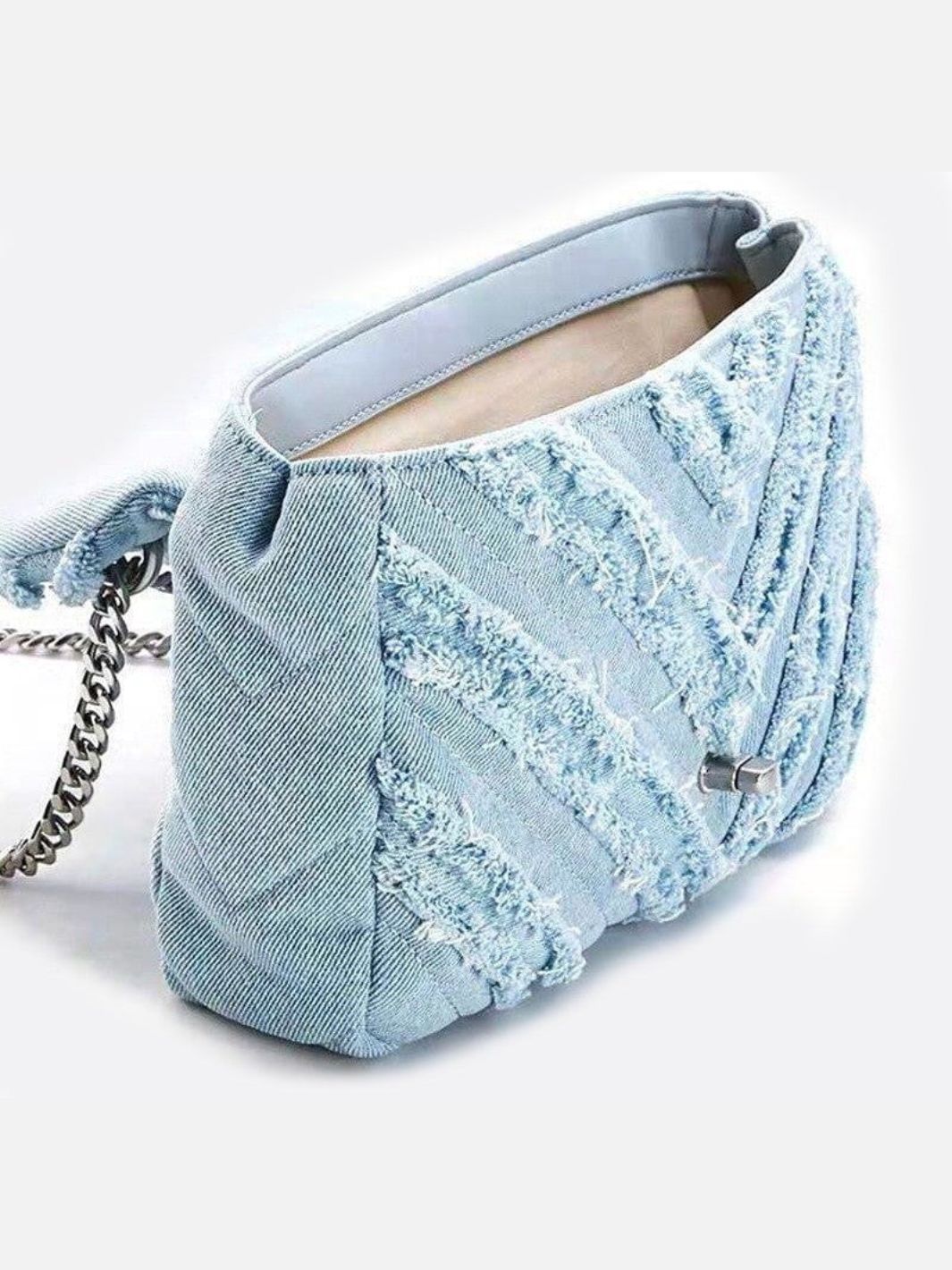 Nova Denim Chevron Crossbody – Frayed Jean Shoulder Bag with Chain Strap