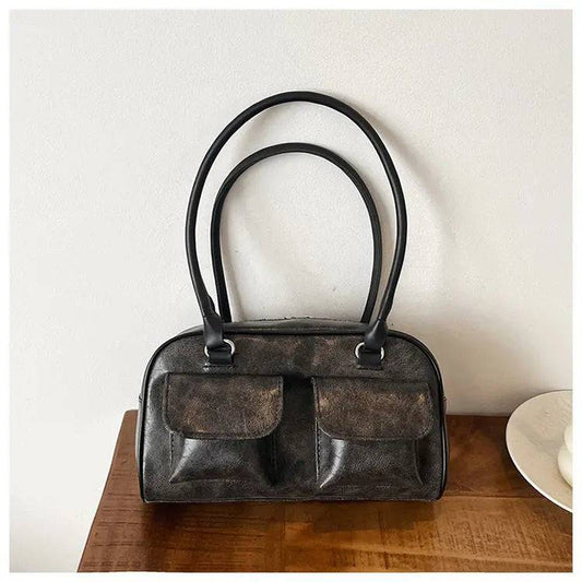 Ava | Vintage Black Leather Shoulder Bag – Timeless & Practical