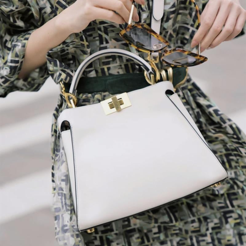 Xylora | White Structured Leather Tote – Elegant & Timeless