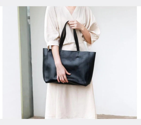 Emma | Black Leather Tote Bag – Classic & Versatile