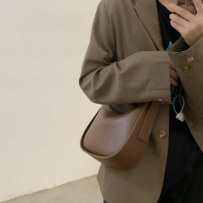 Curved Camel Leather Shoulder Bag for Women – Minimalist Everyday Style