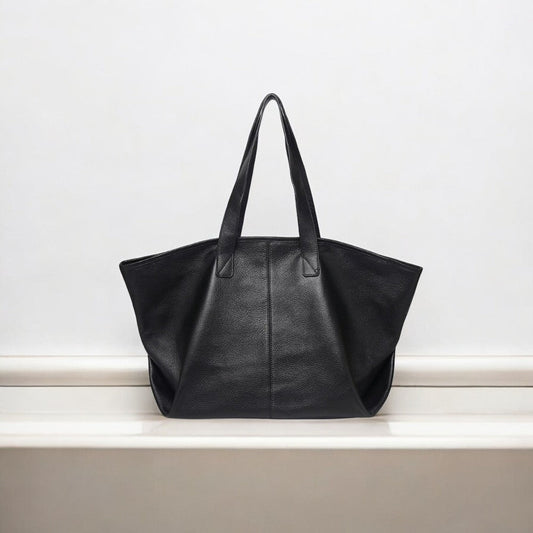 Caro | Oversized Leather Tote – Soft Structure & Everyday Carryall