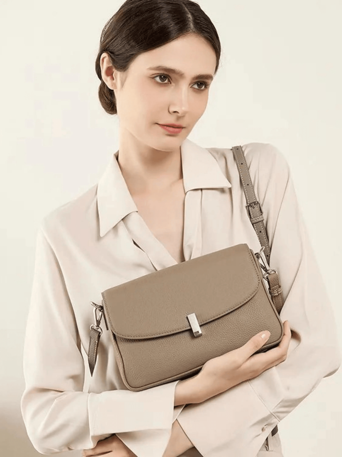 Celeste | Luxe Pebbled Leather Shoulder Bag – Effortless Sophistication