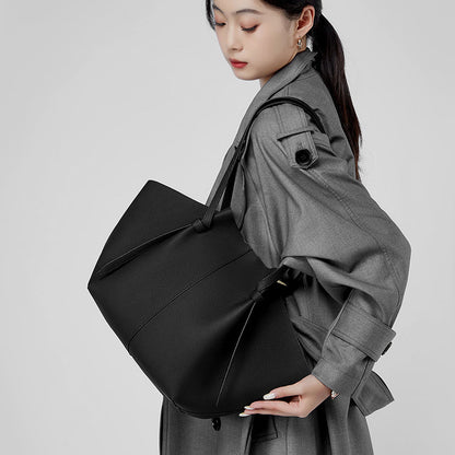 Ava | Black Leather Tote Bag with Pouch – Minimalist & Functional