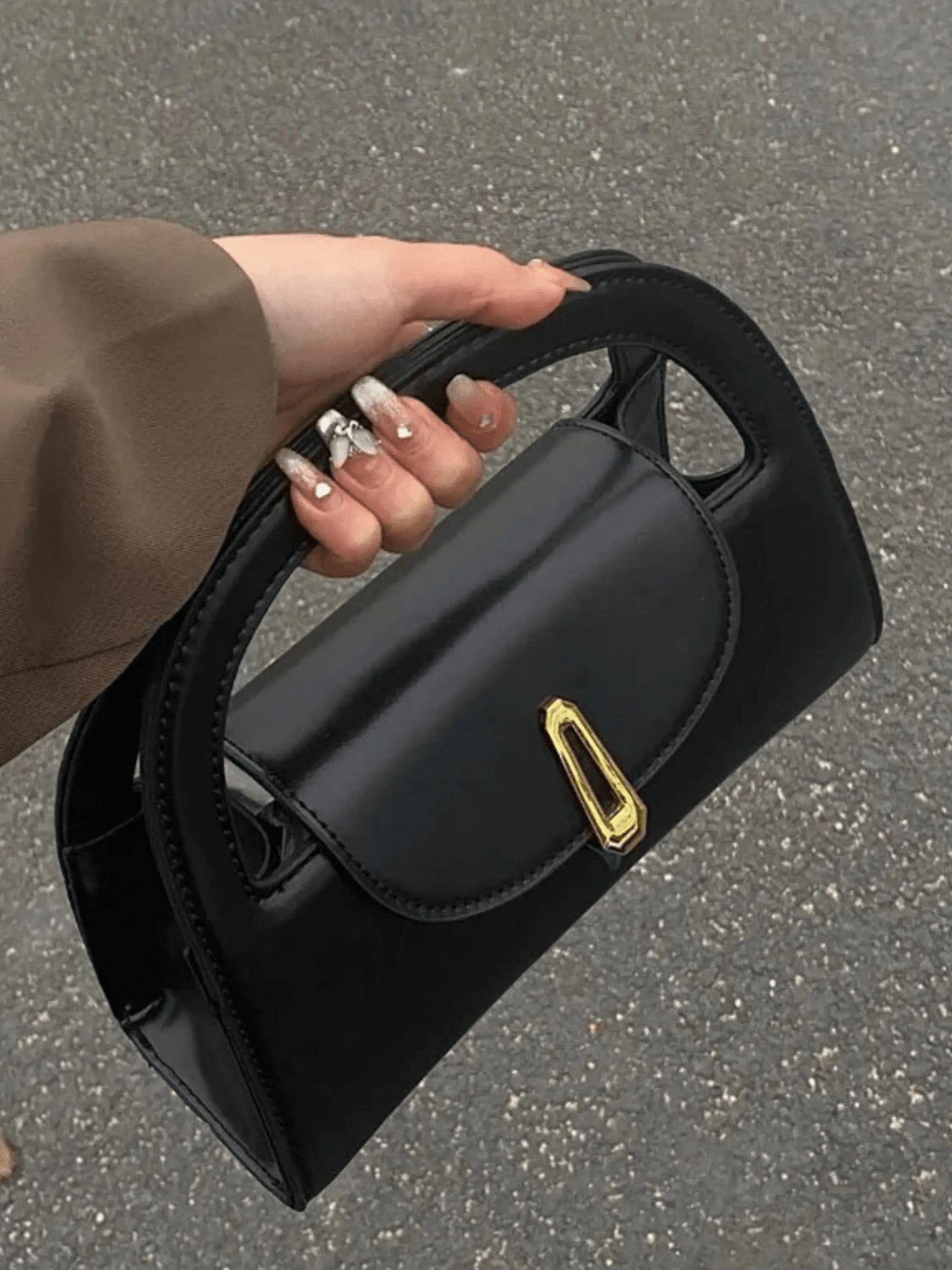 Solvienne | Black Leather Mini Handbag – Chic & Timeless